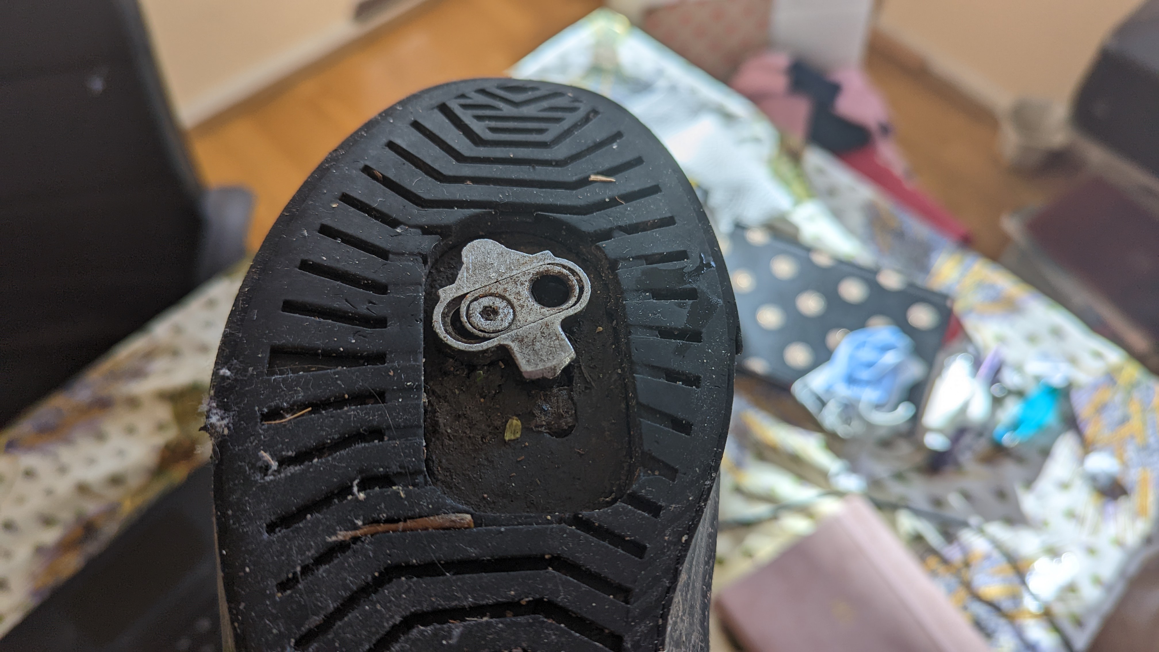 https://road.cc/wp-content/uploads/roadcc/Cleat with screw missing.jpg